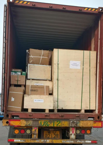 CNC Lathe Machine CK6150 Lathe Machine CS6266C Loading Container Today